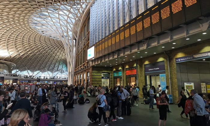 Photograph of the distruption in King's Cross station